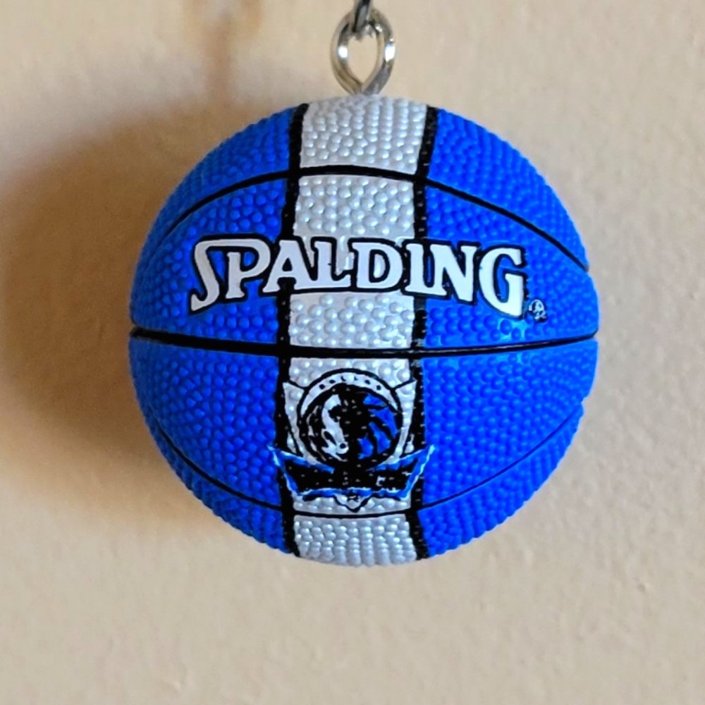 NBA "Dallas Mavericks" keychain